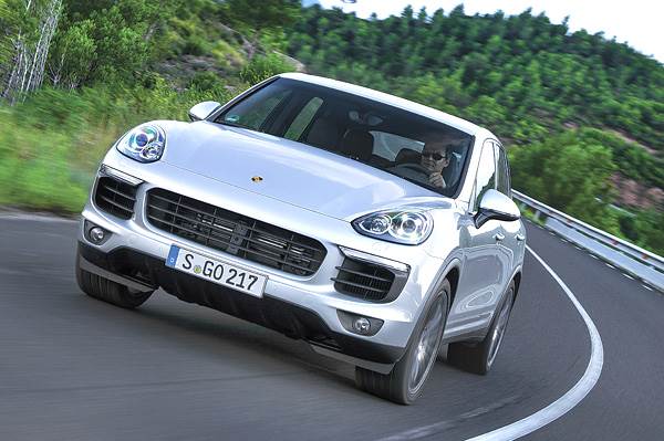 Porsche Cayenne facelift review, test drive