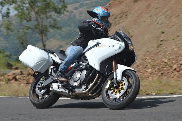 Benelli TNT600GT review, test ride