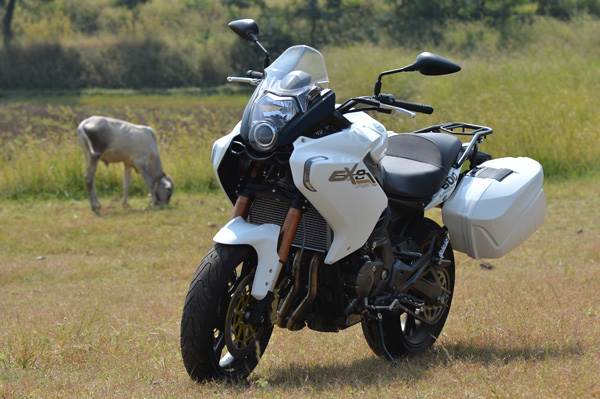 Benelli TNT600GT review, test ride