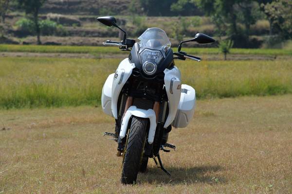 Benelli TNT600GT review, test ride