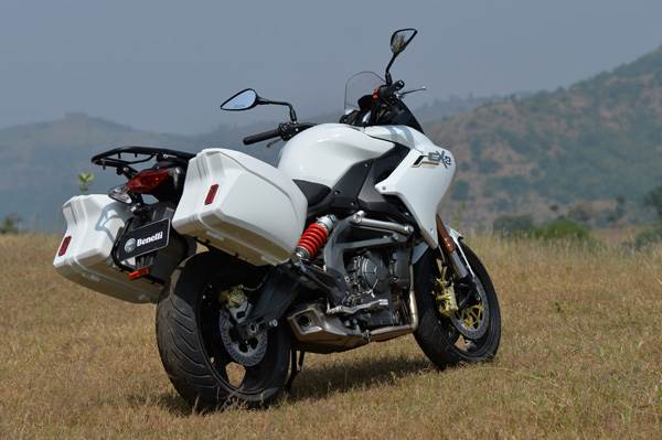 Benelli TNT600GT review, test ride