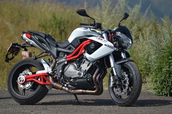 Benelli TNT 899 review, test ride