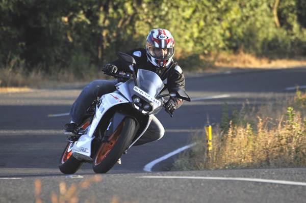 KTM RC 390 review, road test 