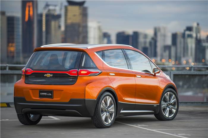 Chevrolet Bolt EV unveiled at Detroit motor show 2015