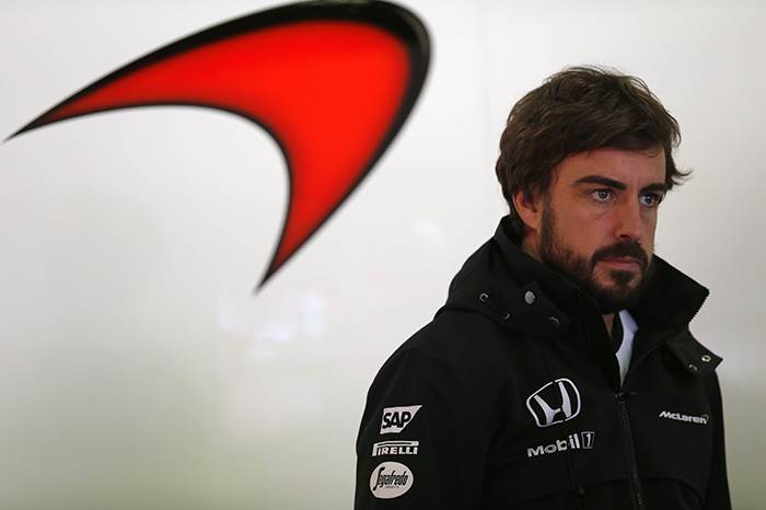 F1: Alonso recalls 'heavy steering' in Barcelona crash