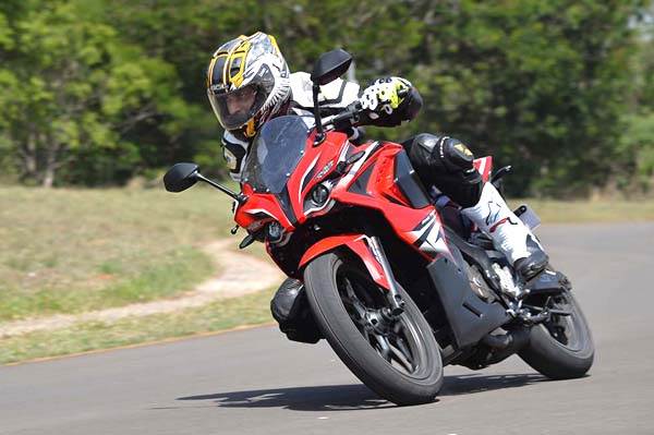 2015 Bajaj Pulsar RS 200 review, test ride