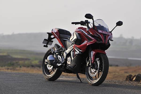 2015 Bajaj Pulsar RS 200 review, road test