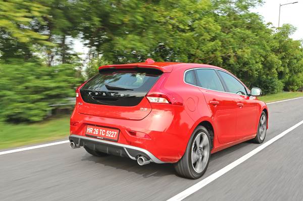 Volvo V40 review, test drive