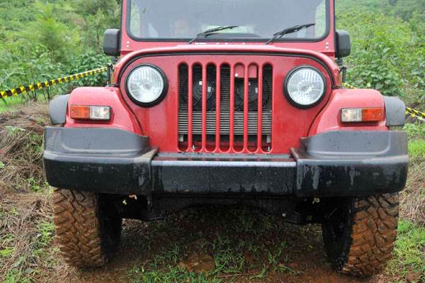 Mahindra Thar facelift review, test drive