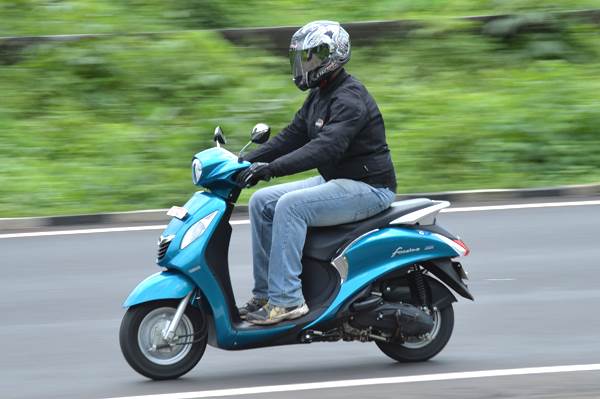 Yamaha Fascino review, test ride