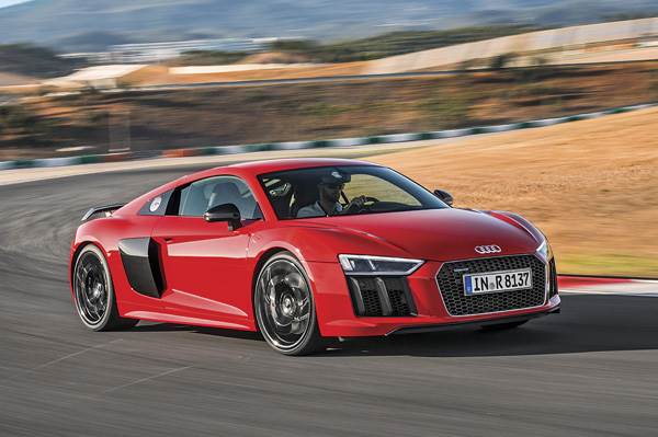 New Audi R8 review, test drive