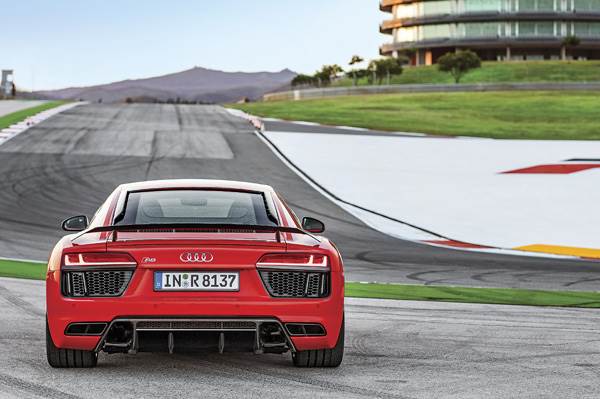 New Audi R8 review, test drive