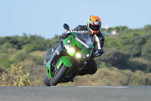 2016 Kawasaki Ninja ZX-14R review, test ride