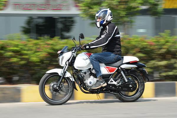 Bajaj V15 review, test ride