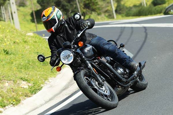 Triumph Bonneville T120 review, test ride