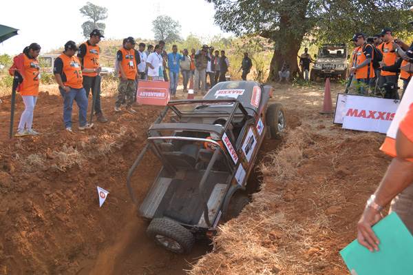 Mahindra Off-Road Trophy 2016 