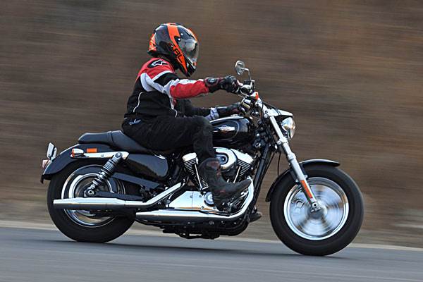 Harley Davidson 1200 Custom review, test ride