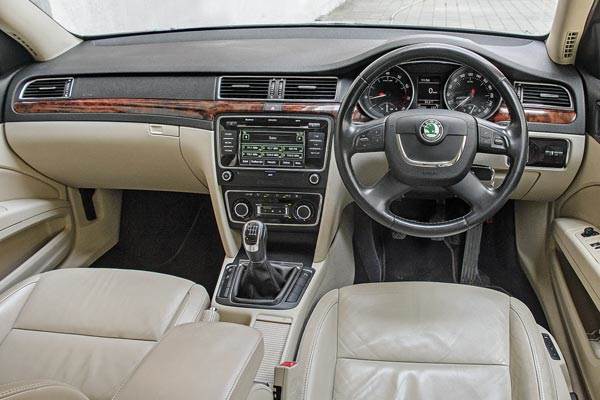 Three generations of the Skoda Superb 