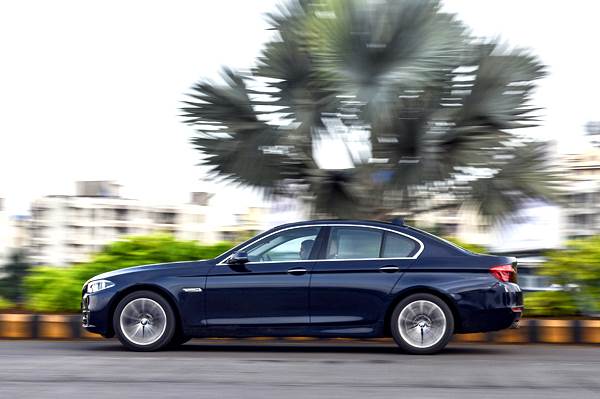 2016 BMW 520i review, test drive