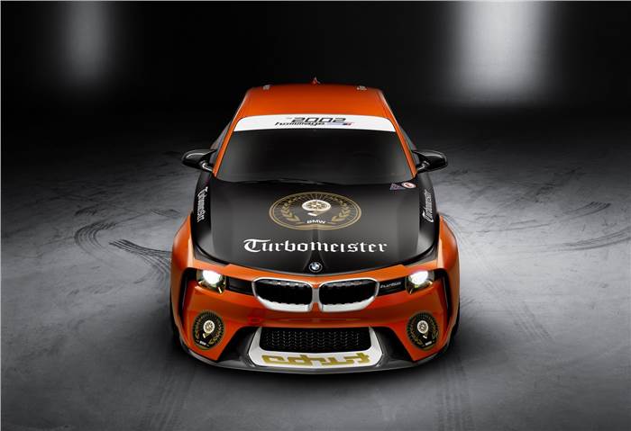 BMW 2002 Hommage concept gets retro livery for Pebble Beach