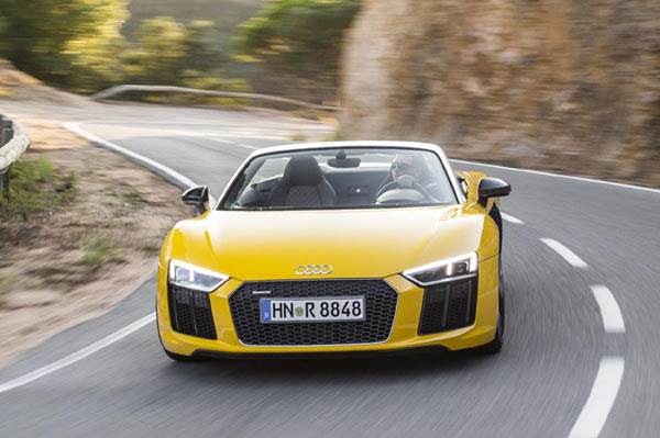 2016 Audi R8 V10 Spyder review, test drive