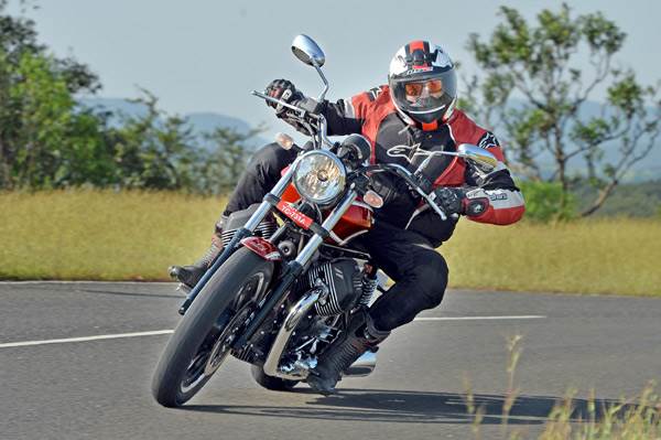 Moto Guzzi V9 Roamer review, test ride