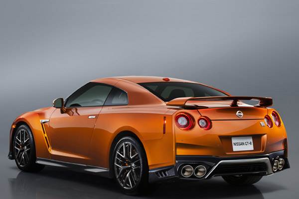 Making of the Nissan GT-R's heart