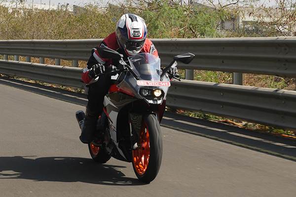 2017 KTM RC390 review, test ride