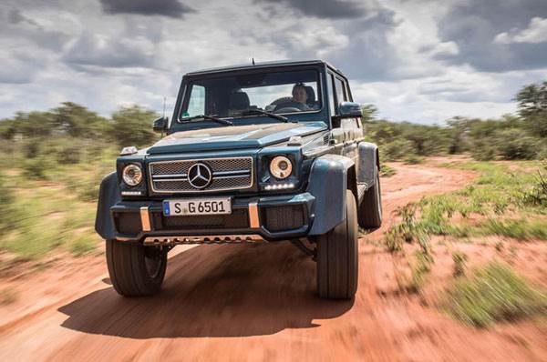 Mercedes-Maybach G650 Landaulet: A close look