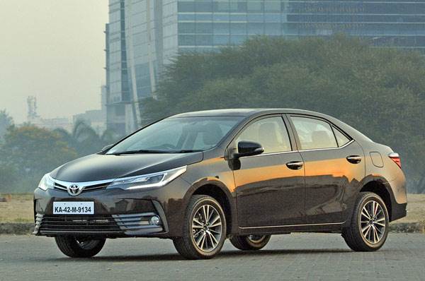 2017 Toyota Corolla Altis facelift review, test drive