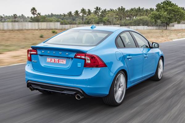 2017 Volvo S60 Polestar review, track drive