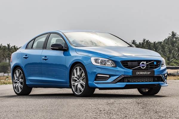 2017 Volvo S60 Polestar review, track drive