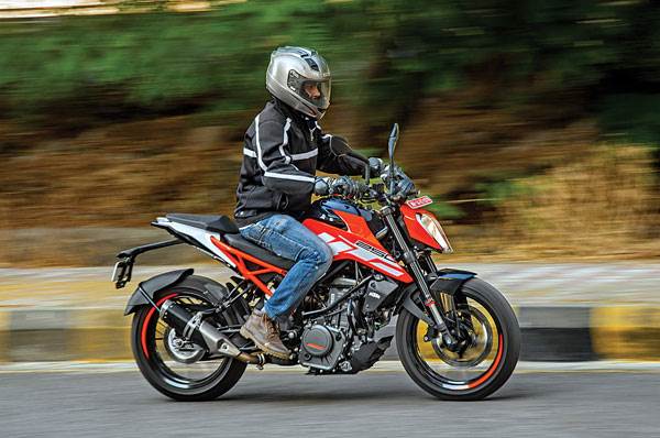 2017 KTM 250 Duke review, road test