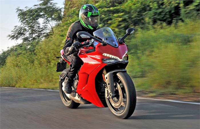 2017 Ducati SuperSport S review, test ride