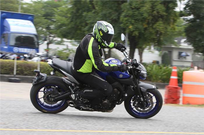 2018 Yamaha MT-09 review, test ride