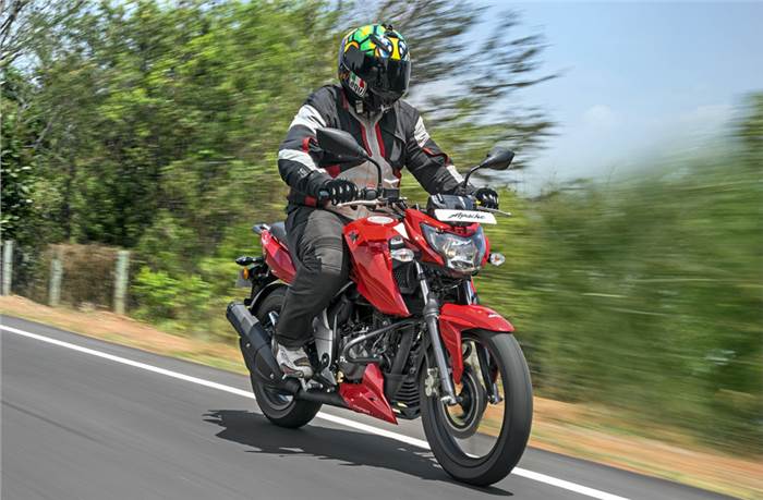 2018 TVS Apache RTR 160 4V review, test ride 