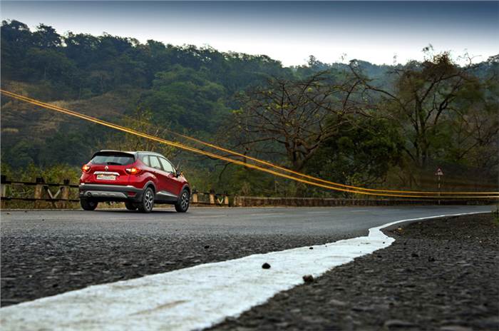 Back in time: Road tripping with the Renault Captur petrol