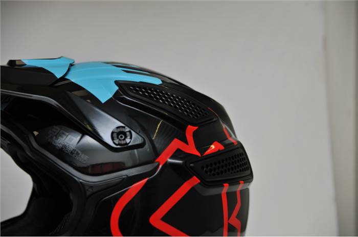 Leatt GPX 5.5 helmet review