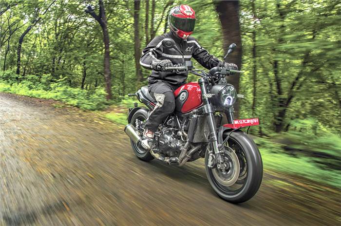 Benelli Leoncino 500 review, test ride