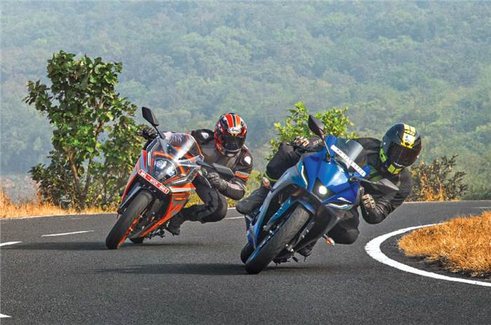 KTM RC 200 vs Yamaha YZF-R15 V4 comparison