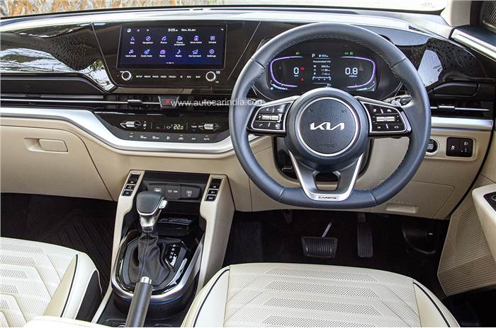 Kia Carens dashboard image