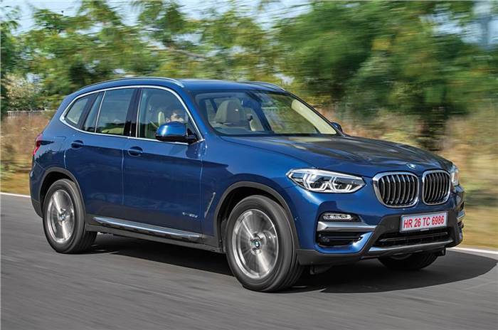 2018 BMW X3 front quarter