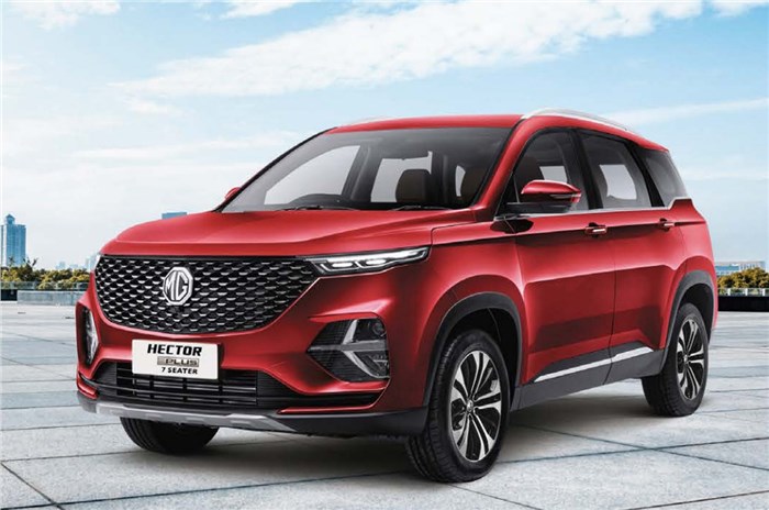 MG Hector Plus front quarter 