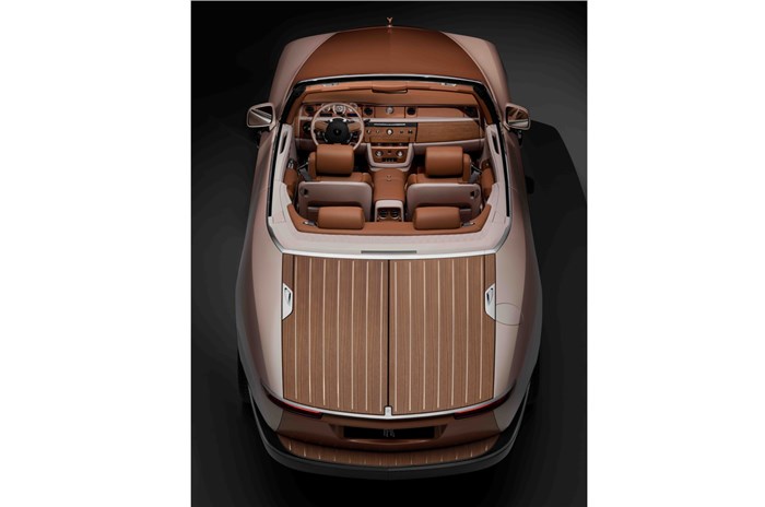 💰The Rolls Royce “Boat Tail” is the most expensive car in the