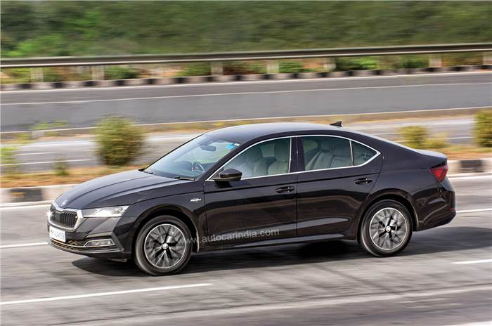 Skoda Octavia side profile