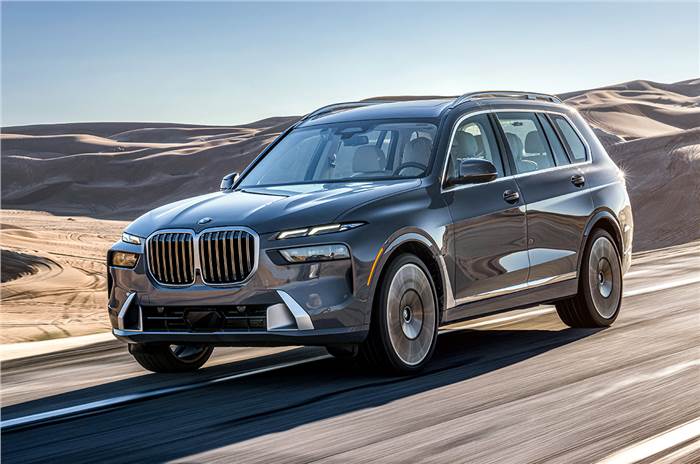 2022 BMW X7 facelift front tracking