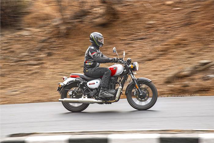 QJ SRC 500 review: Royal Enfield or this?