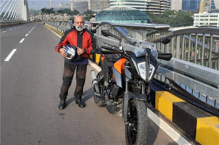 Veteran biker Navroze Contractor passes away at 80 in bike accident