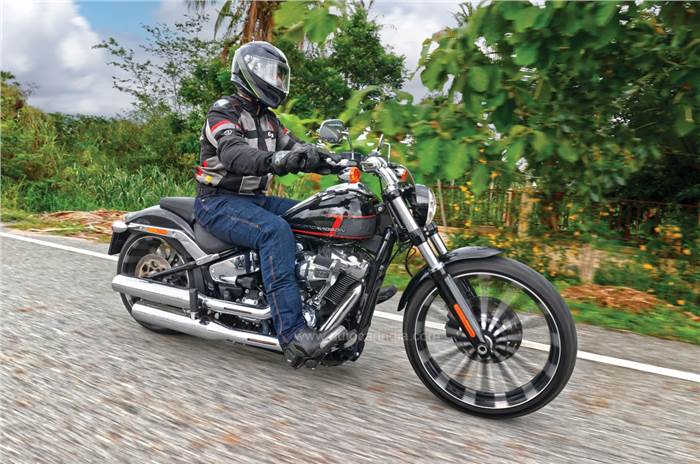 Harley-Davidson Breakout 117 review: Lean Locomotive