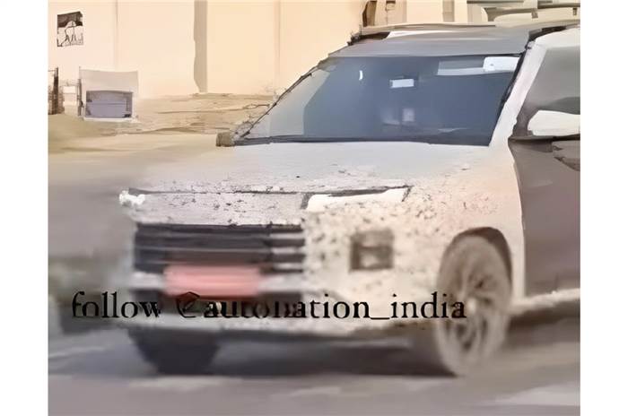 Hyundai Alcazar facelift front design previewed in fresh spy shots